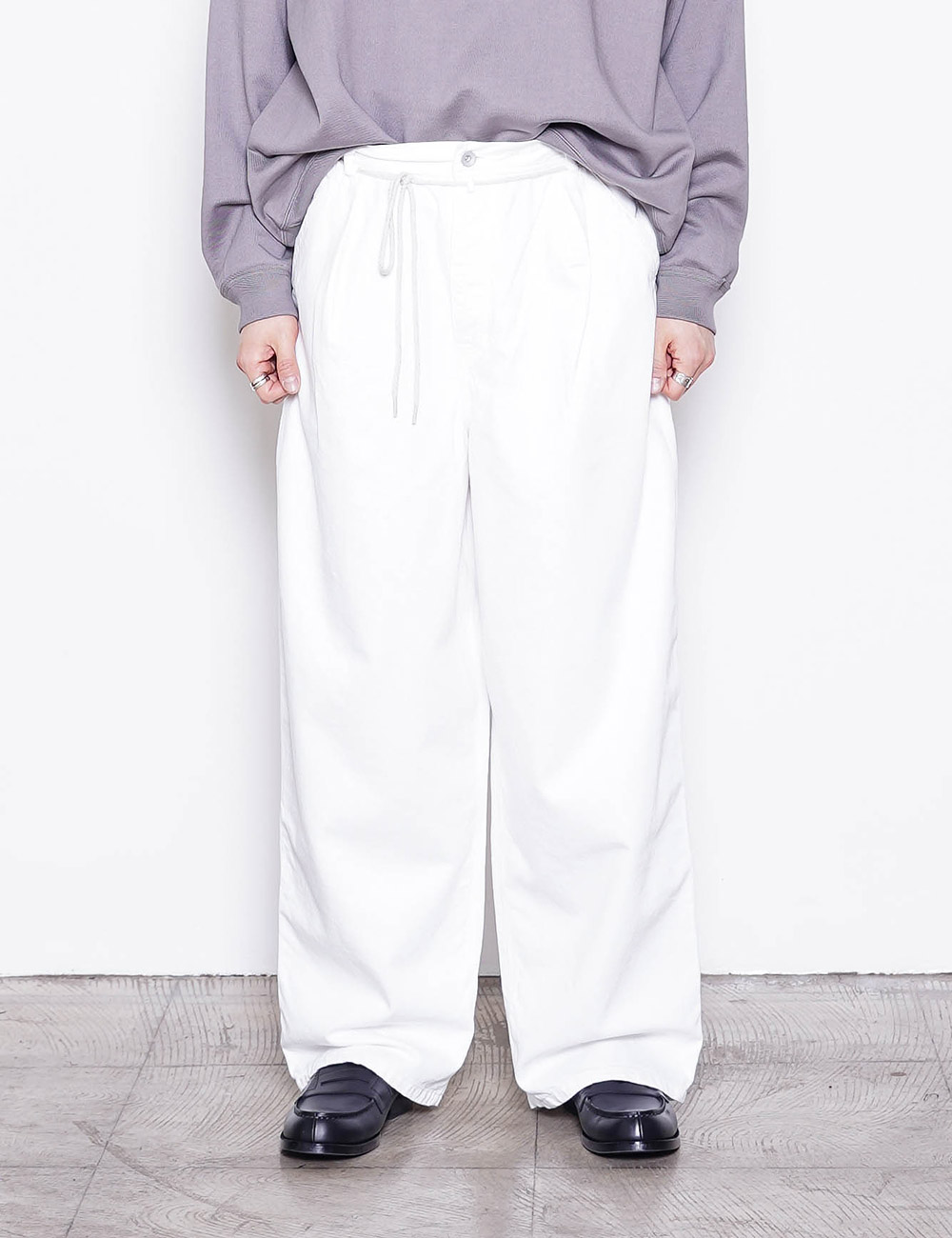 10oz Organic Cotton Denim Tuck Wide Painter Pants (White)