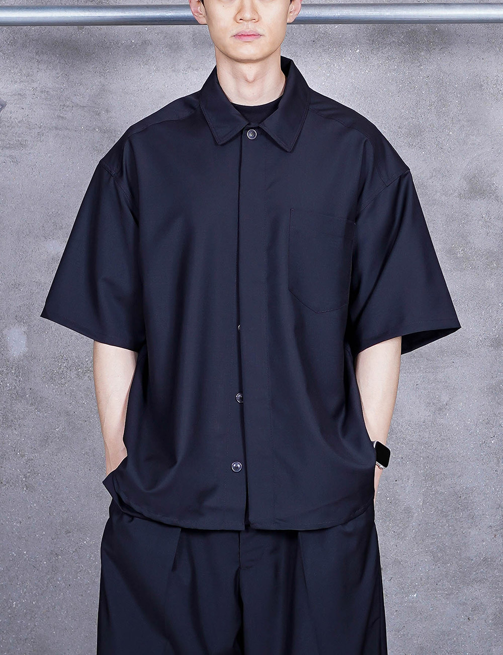 Minimal Shirt Short Sleeves (Black)
