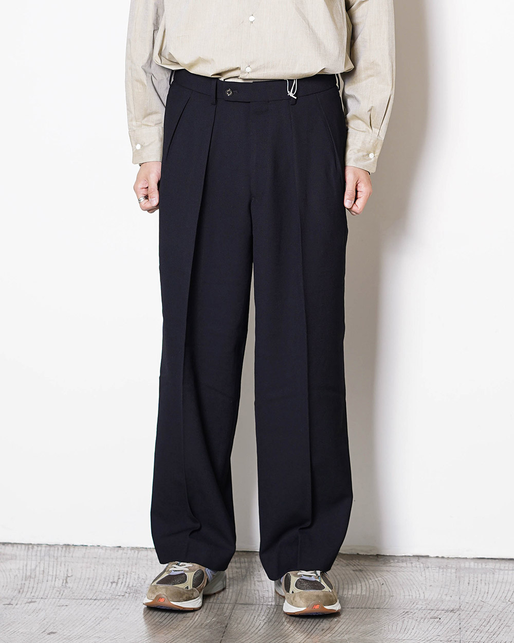Organic Wool Survival Cloth Double Plated Wide Trousers (Black)